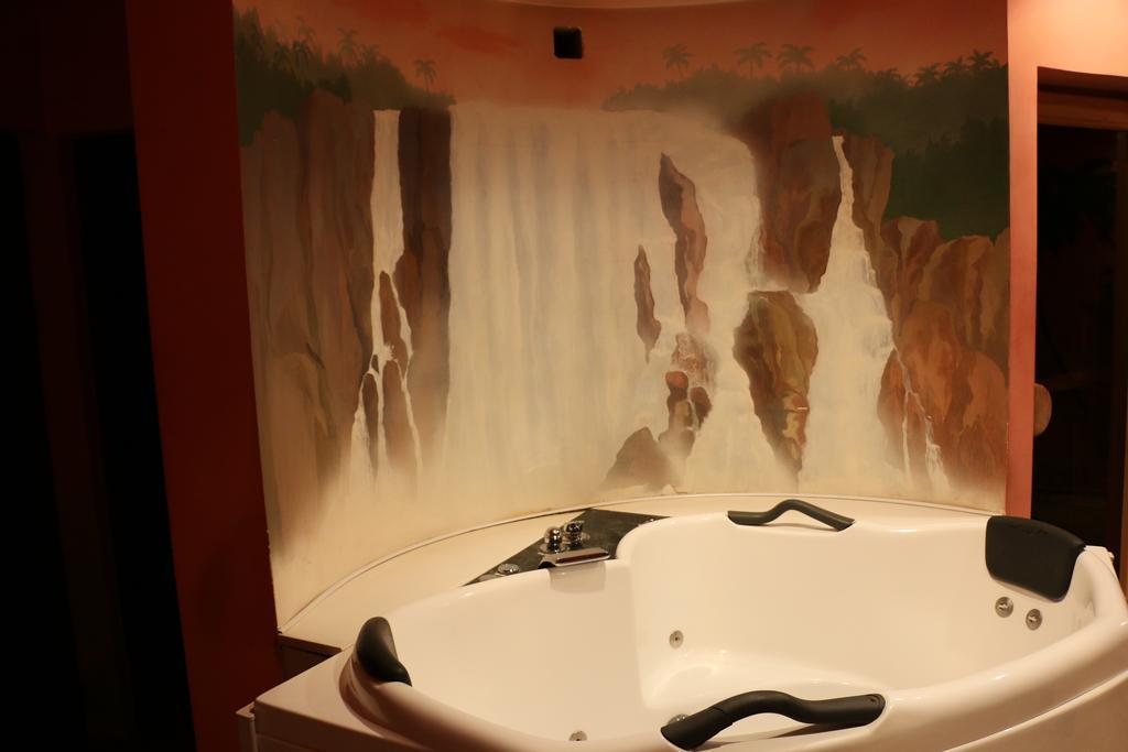 Motel Acapulco Erywań Zewnętrze zdjęcie
