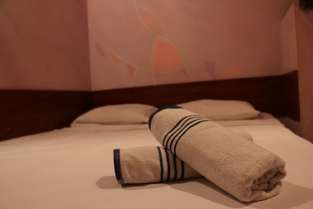 Motel Acapulco Erywań Zewnętrze zdjęcie