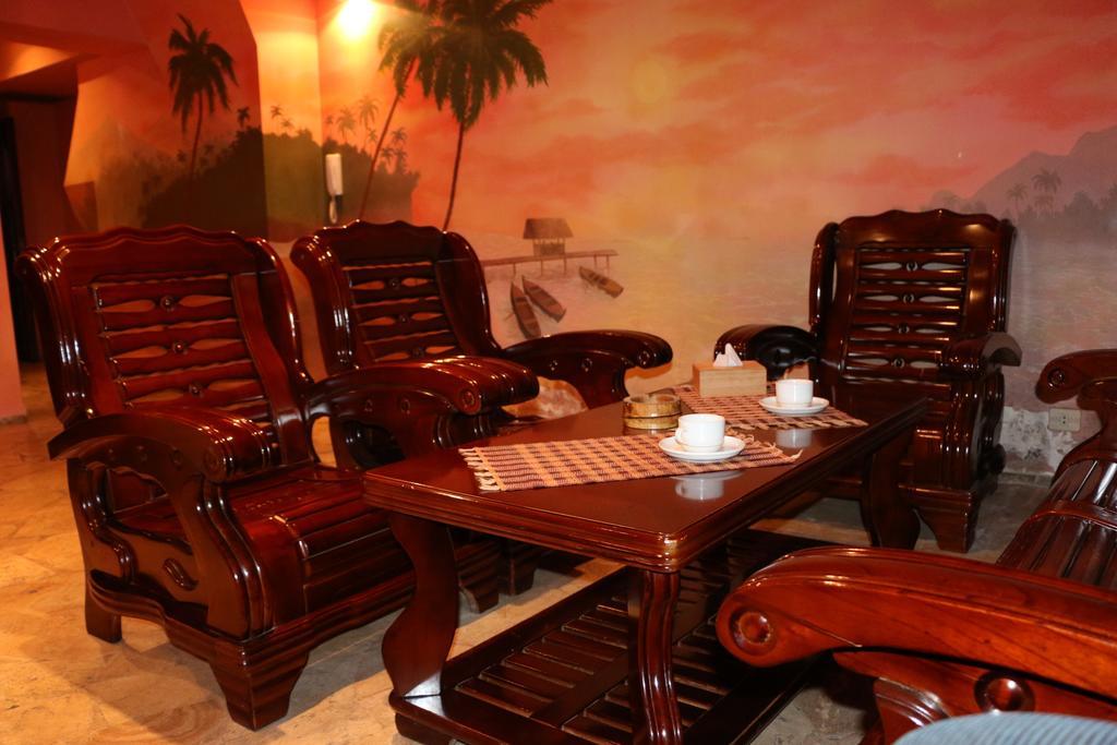 Motel Acapulco Erywań Zewnętrze zdjęcie