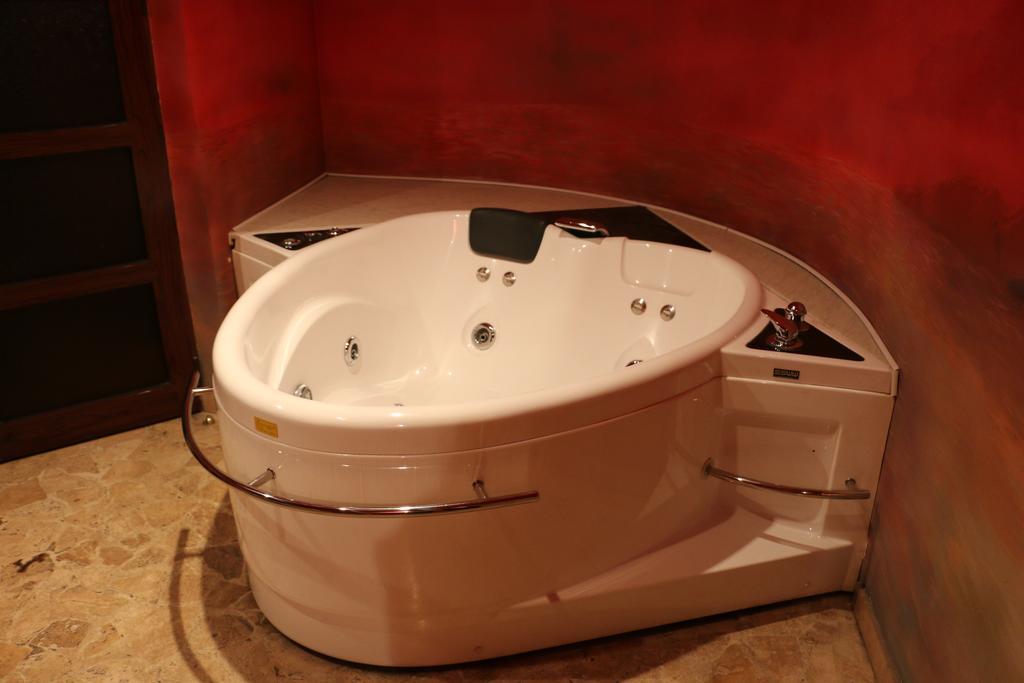 Motel Acapulco Erywań Zewnętrze zdjęcie